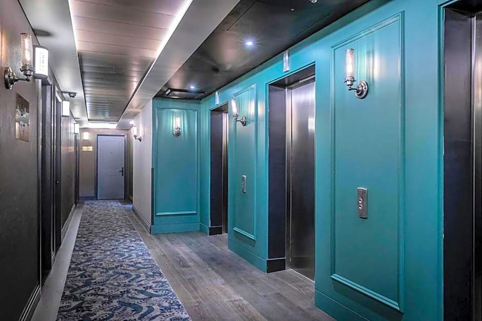 Clayton Hotel City of London