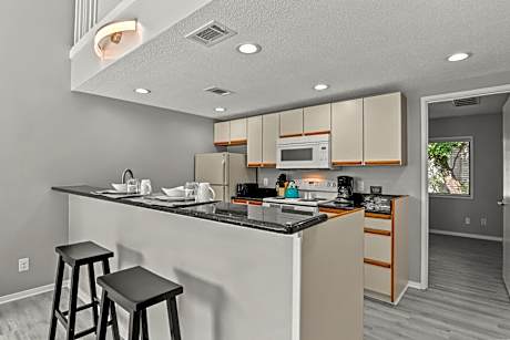 NEW King with Loft Beach Near Gulf