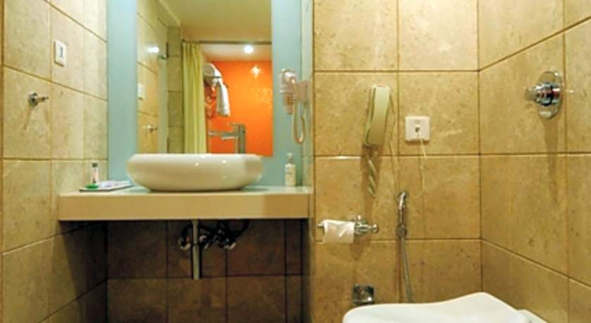 The Central Court Hotel