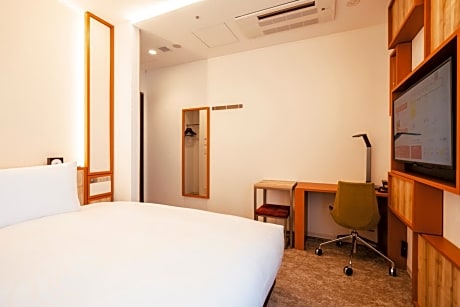 (City View) Precious Single Room - Non-Smoking