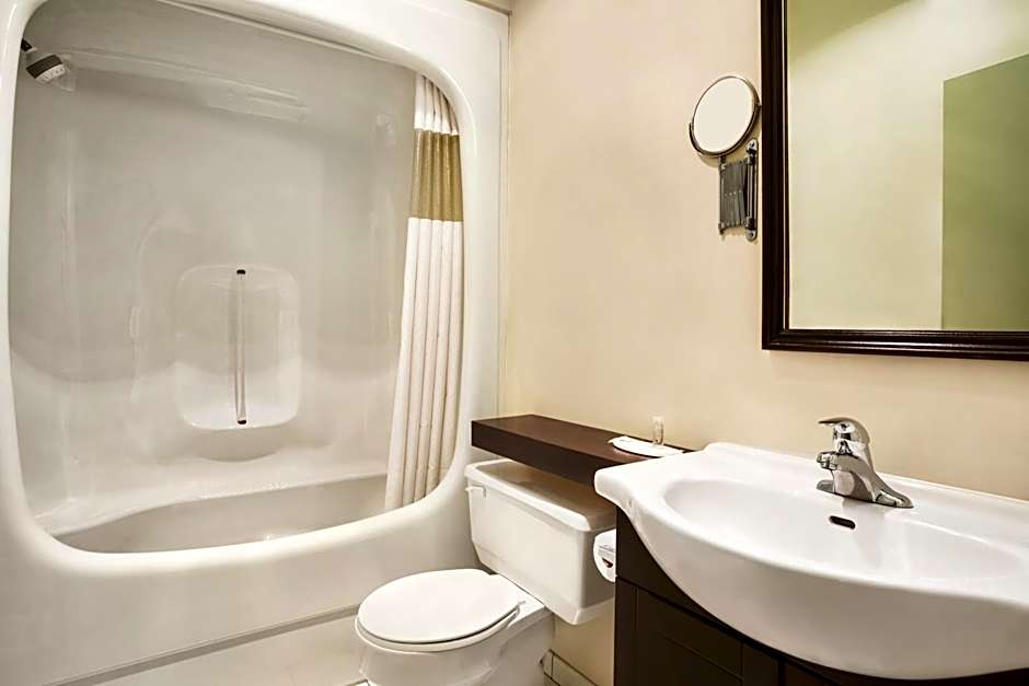 Days Inn by Wyndham Ste. Helene-de-Bagot