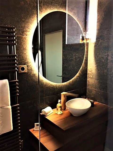 Suite privée du balcon du vieux port Marseille