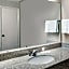 Travelodge by Wyndham Ridgeway Martinsville Area