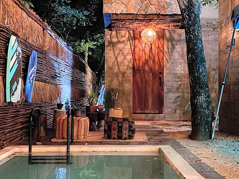 La Casa de María 11:11