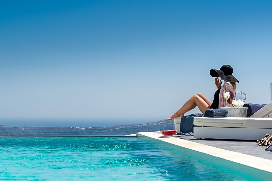 Mythical Blue Luxury Suites