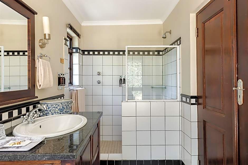 Perry's Bridge Hollow Boutique Hotel