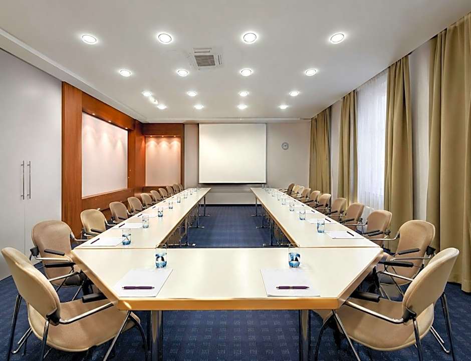 Sunday Hotel Munchen Airport Freising
