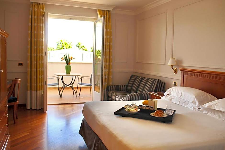 Savoy Beach Hotel & Spa