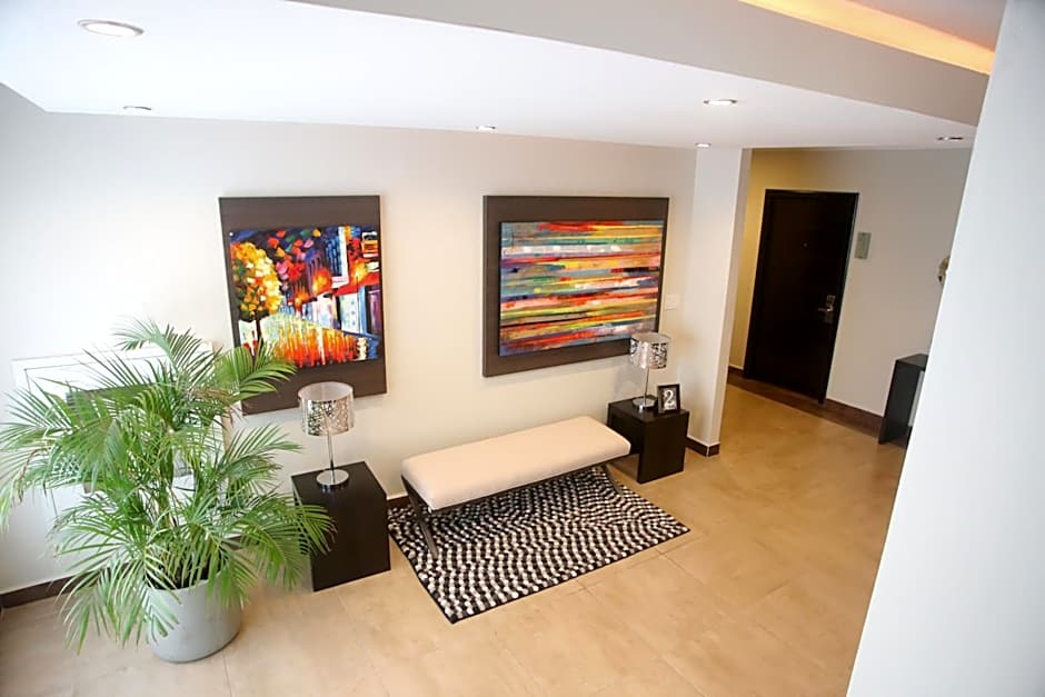 Aranjuez Hotel & Suites