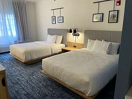 2 Queen Beds Non Smoking