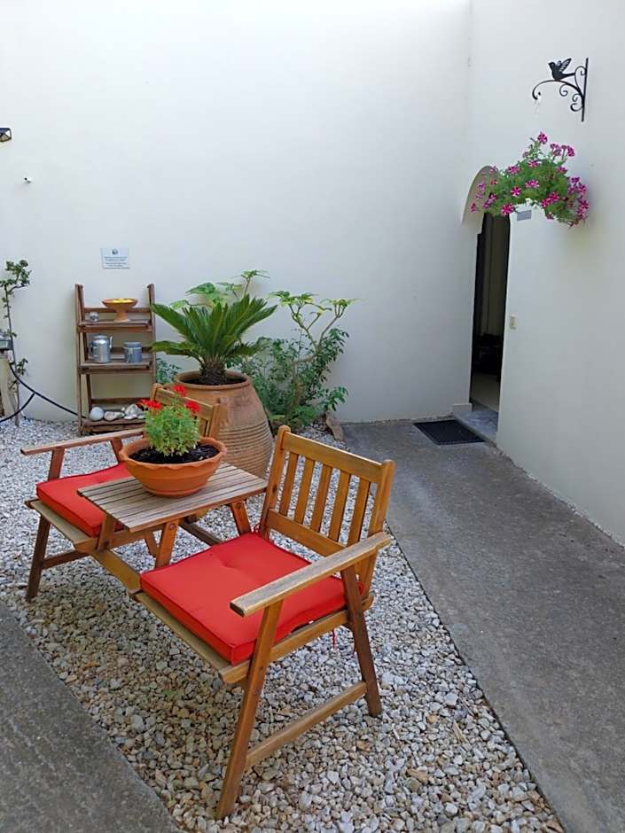 Villa Chariklia Studios