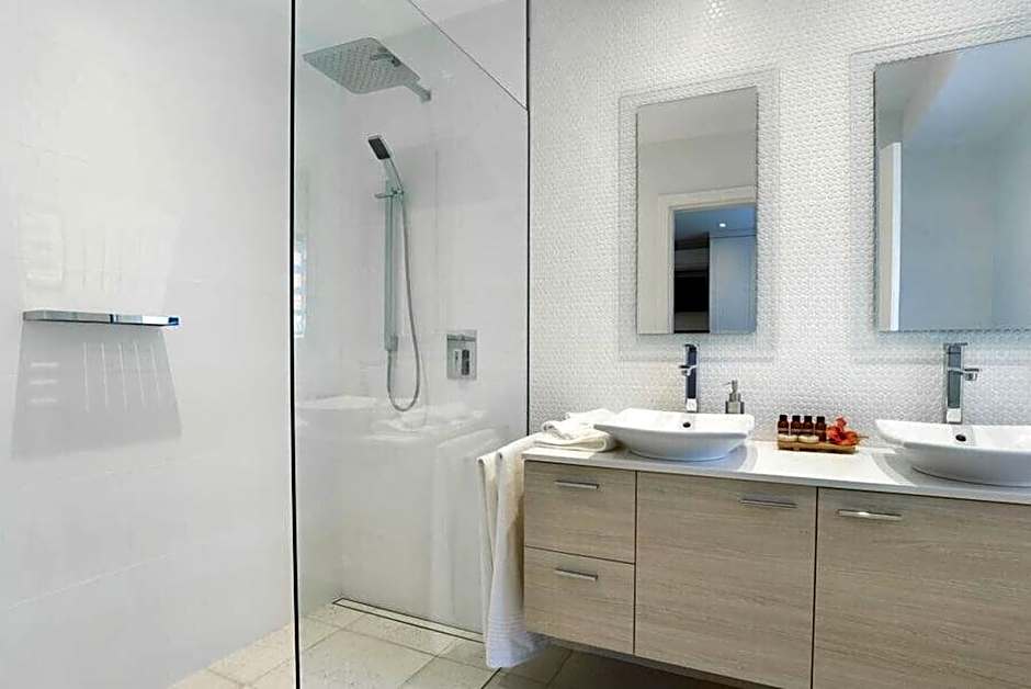 Cronulla Beach House Bed & Breakfast