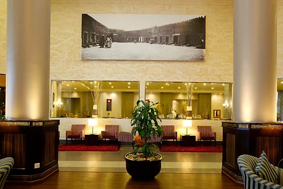 Golden Tulip Hail Hotel