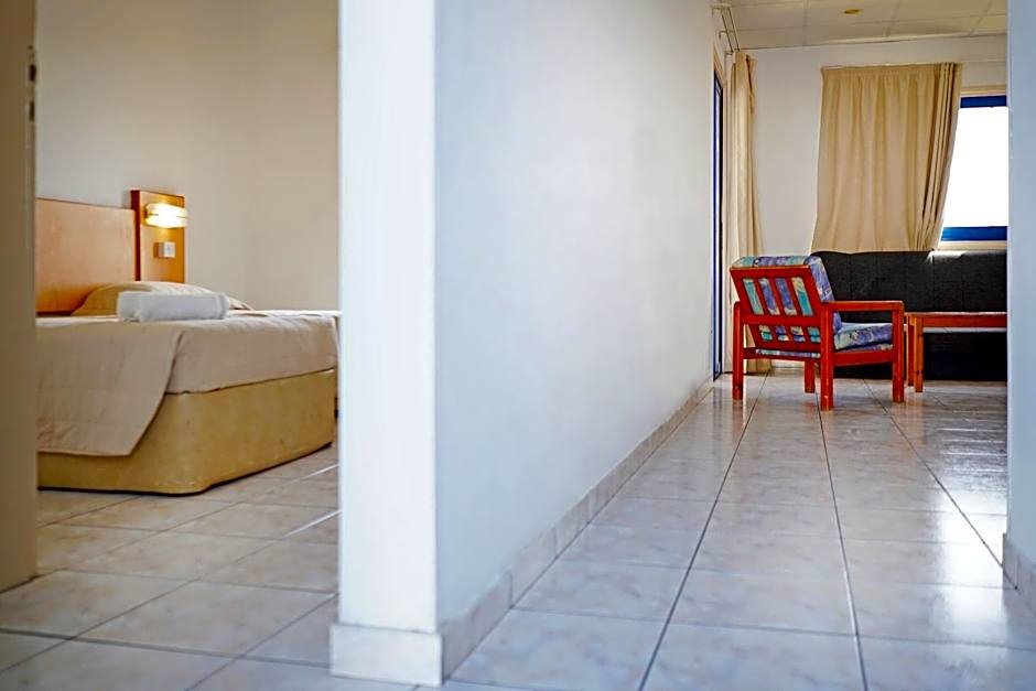 Green Bungalows Hotel Apartments