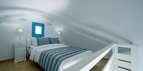 Comfort Suite with Caldera View