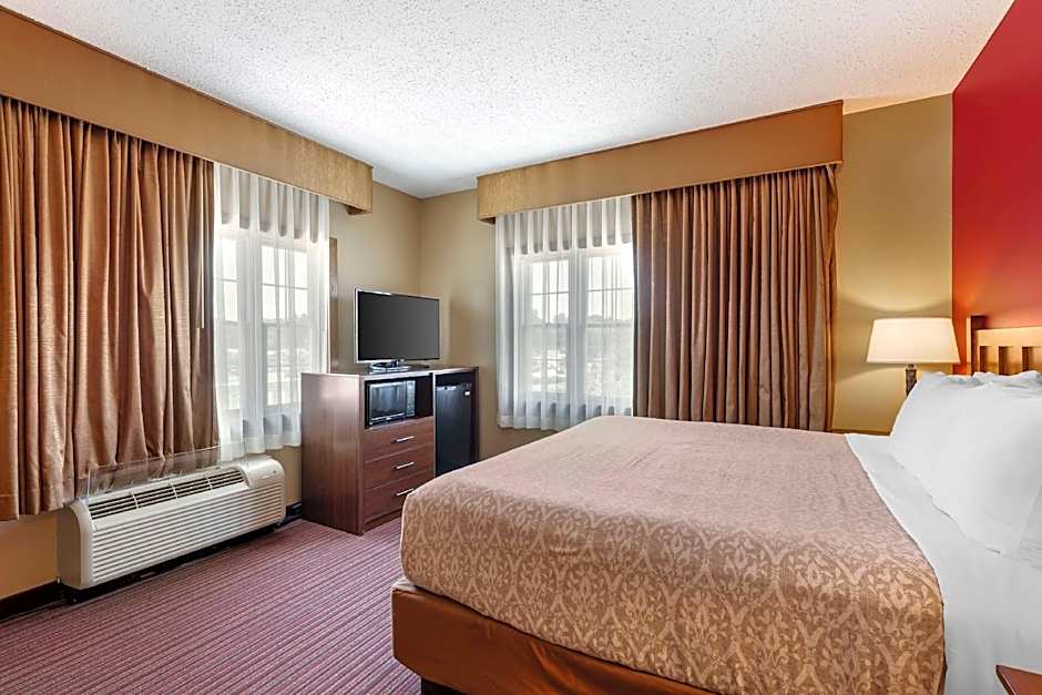 Best Western Plus Dutch Haus Inn and Suites