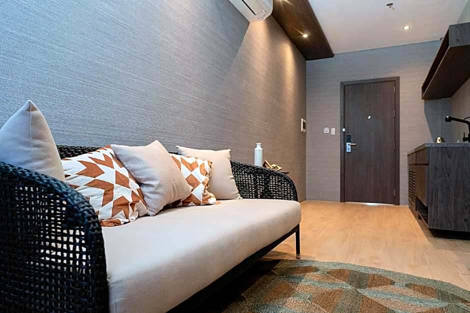 Adelina Hotel and Suites