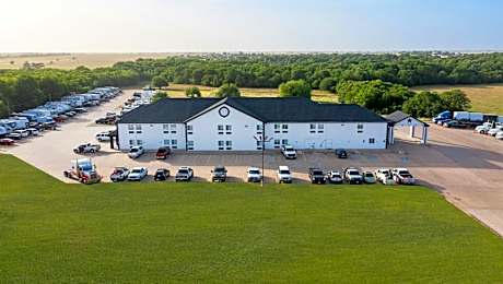 Atria Hotel And Rv Mcgregor