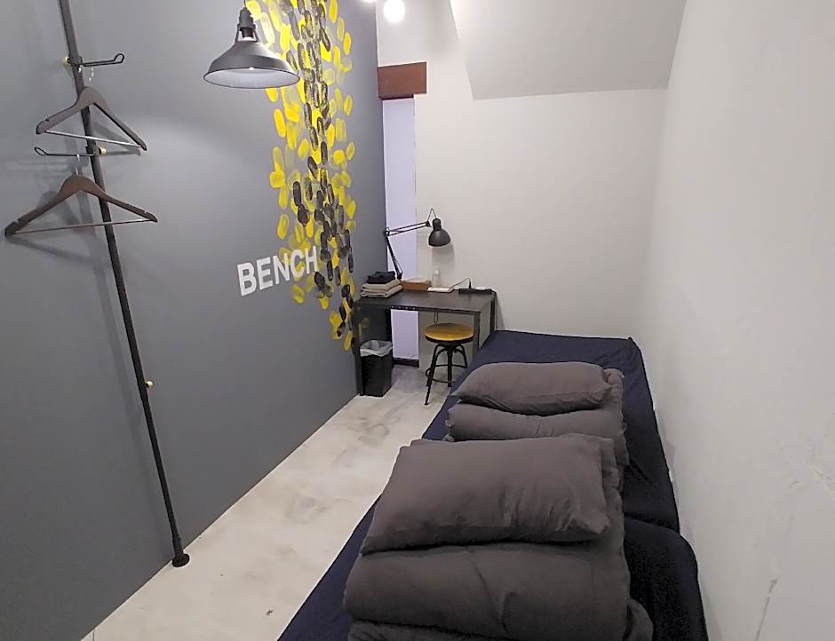 Photo 1 of 1 of 2 Beds