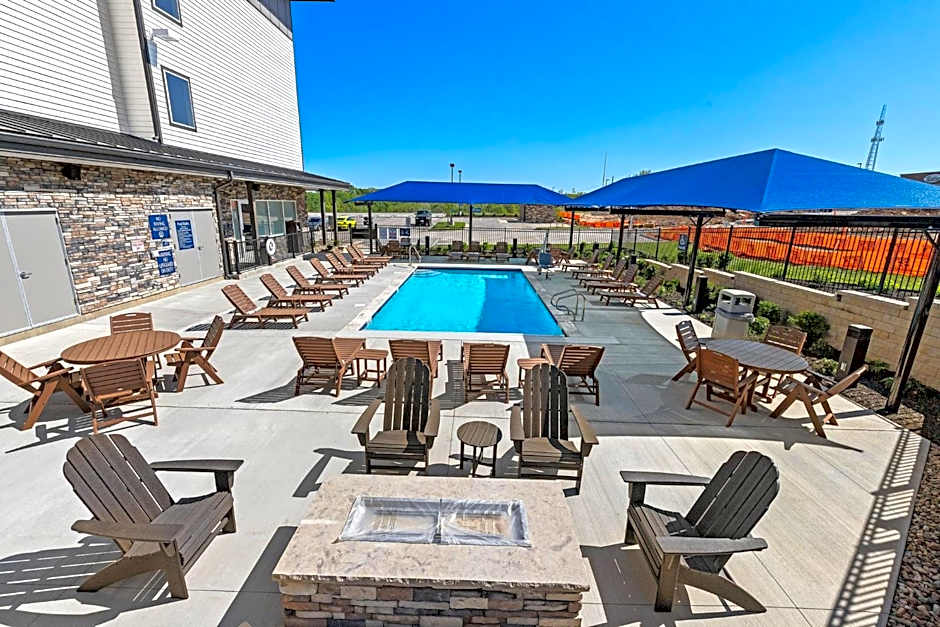 Holiday Inn Express Kansas City North Parkville By IHG