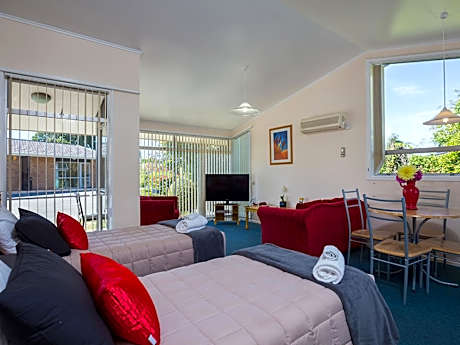 One-Bedroom Family Apartment with Spa Bath