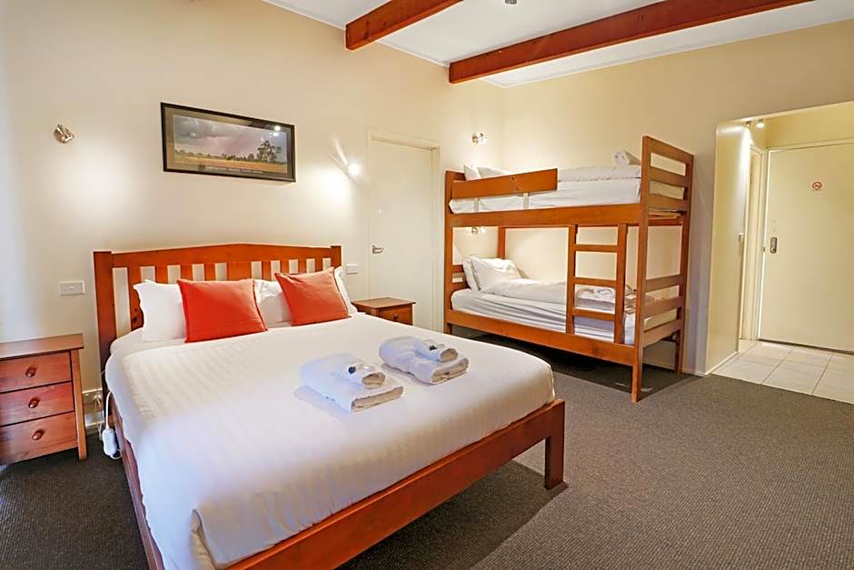 Off Mountain Accommodation