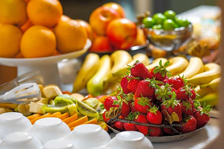 Elysium Gallery Hotel