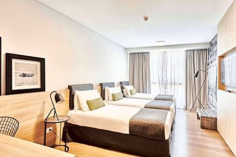 Triple Room with Three Single Beds - Non Smoking