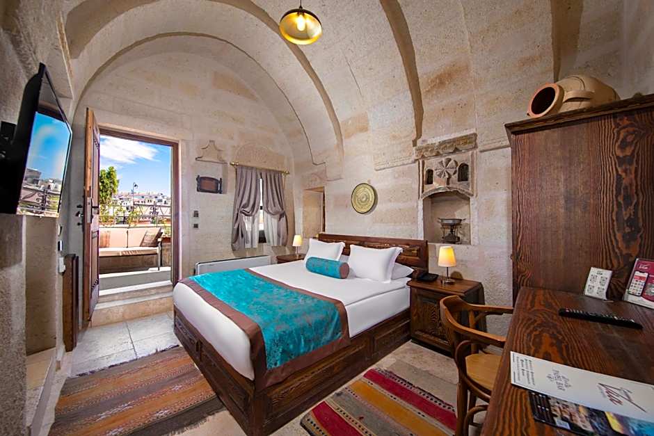 Cappa Via Cave Hotel