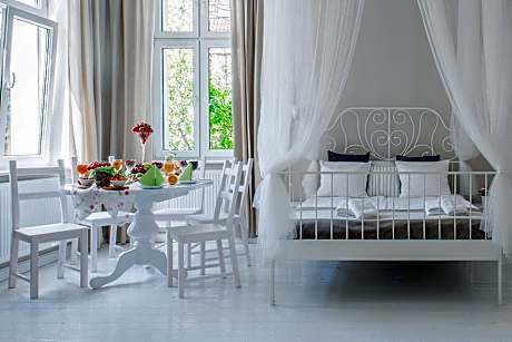 Riviera Residence Apartments