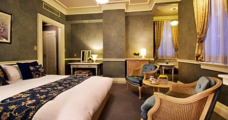 Superior Double Room (West Building)