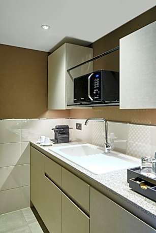 1-Bedroom Suite, Terrace, M Club lounge access, Corner room