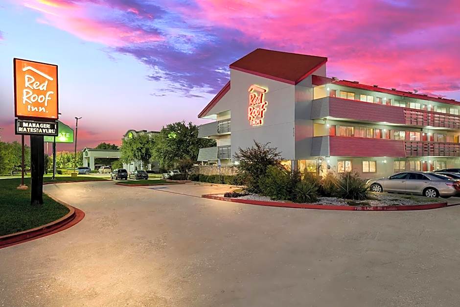Red Roof Inn Dallas - DFW Airport North