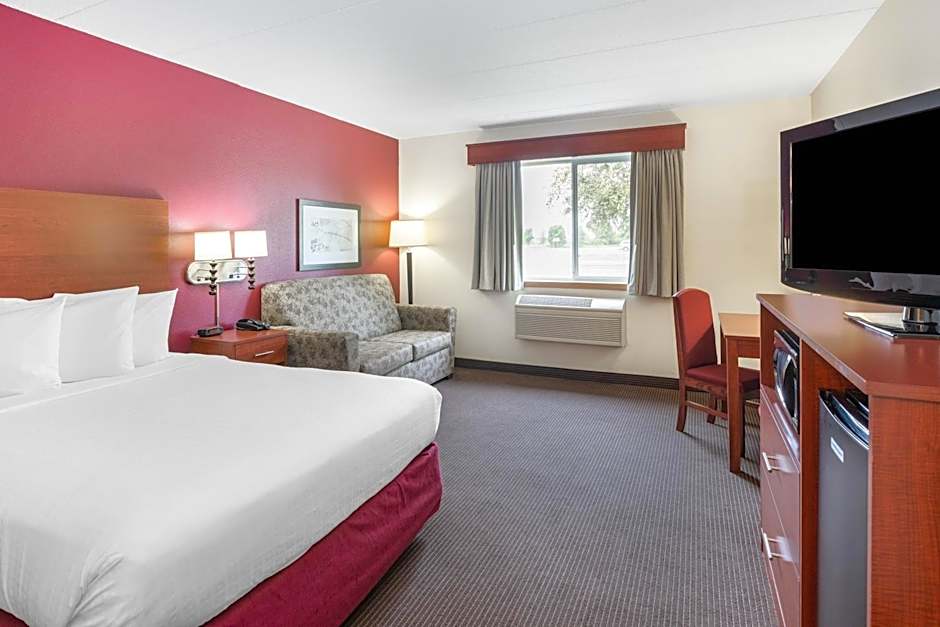 SureStay Plus Hotel by Best Western Litchfield