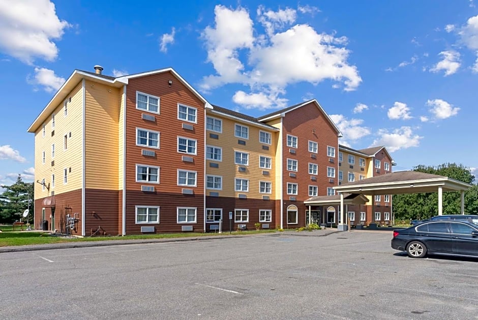 Ramada by Wyndham Saco/Old Orchard Beach Area