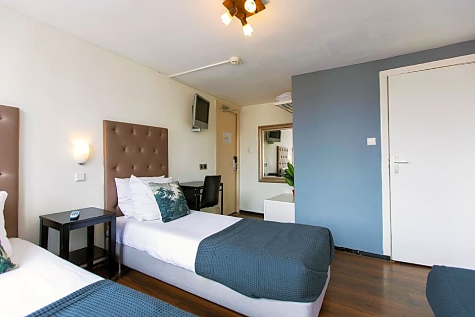 Quentin Arrive Hotel