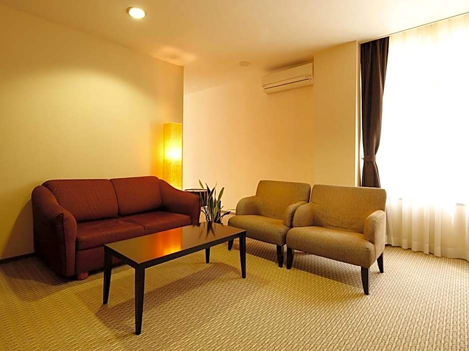 源泉掛け流しの宿Albergo湯楽