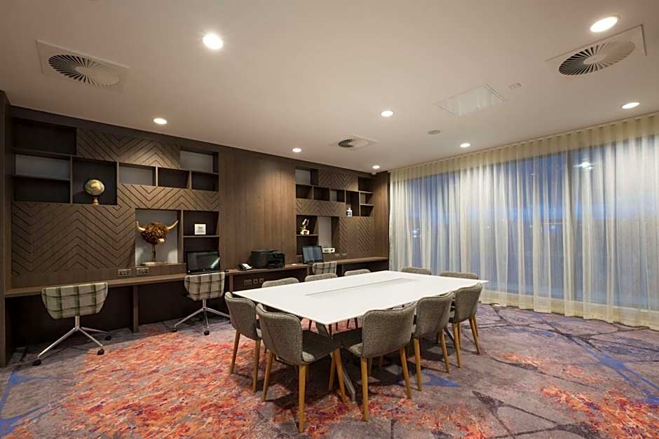 Hampton By Hilton Aberdeen Airport