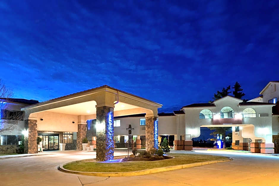 Holiday Inn Express Show Low By IHG