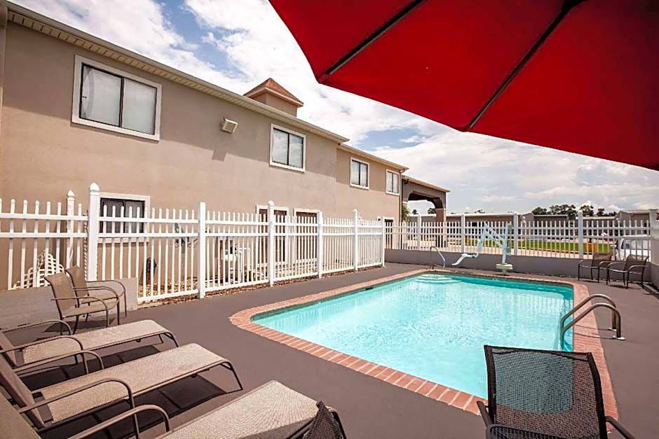 Days Inn by Wyndham Sulphur LA