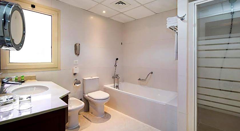 Al Hamra Village Hotel