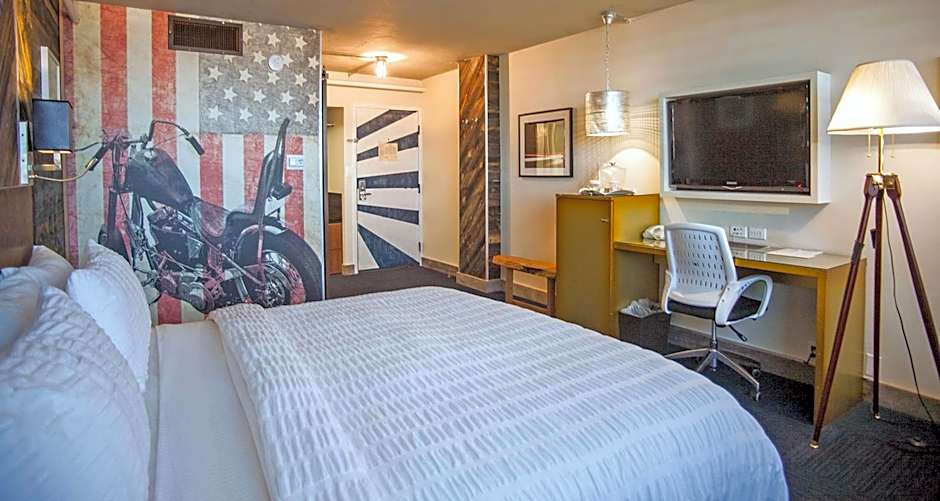 The Rushmore Hotel & Suites; BW Premier Collection