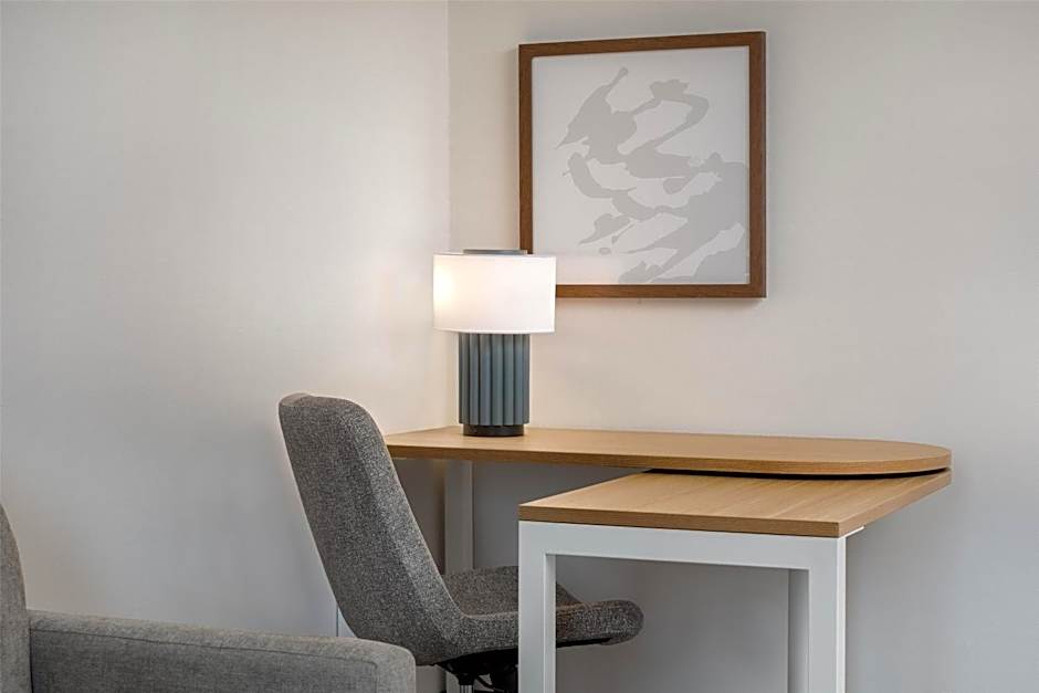 Spark by Hilton Woodstock