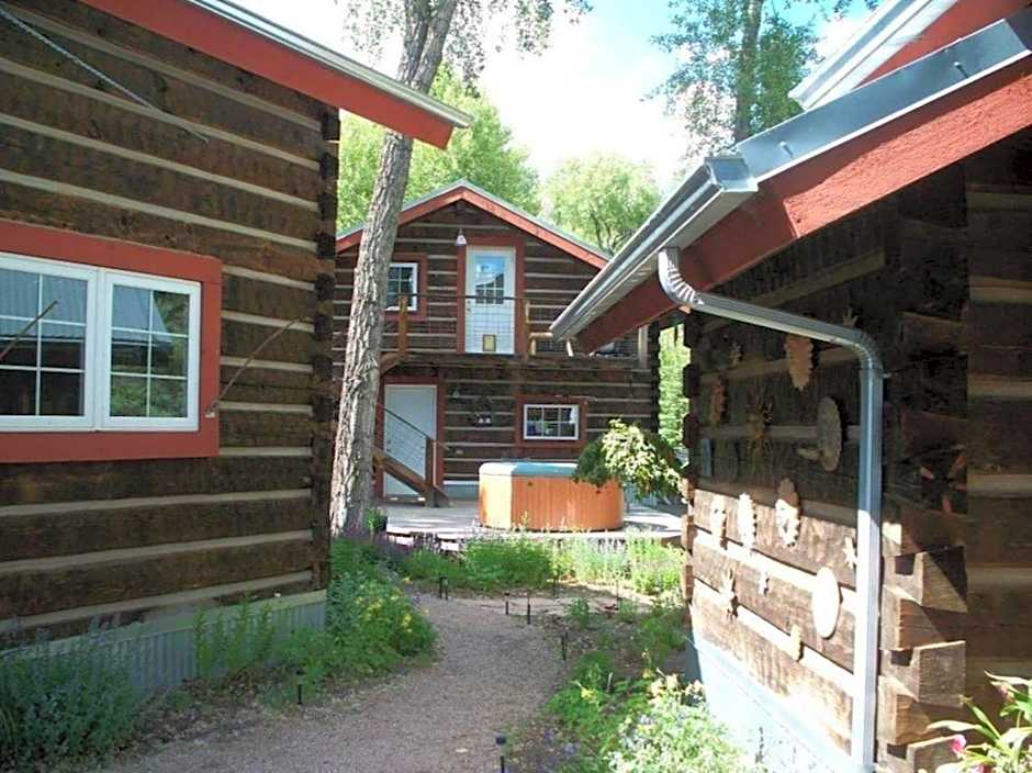 Riverside Meadows Cabins
