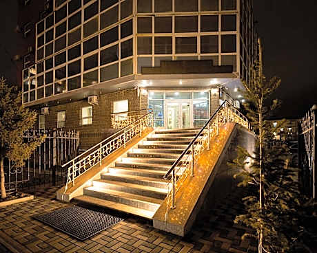 Rush Hotel