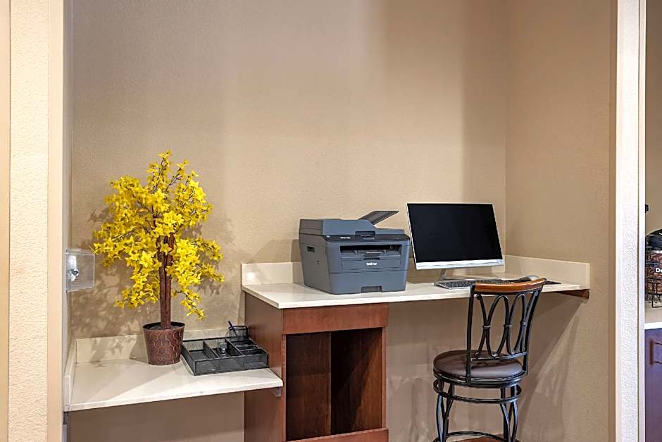 Comfort Inn & Suites Augusta