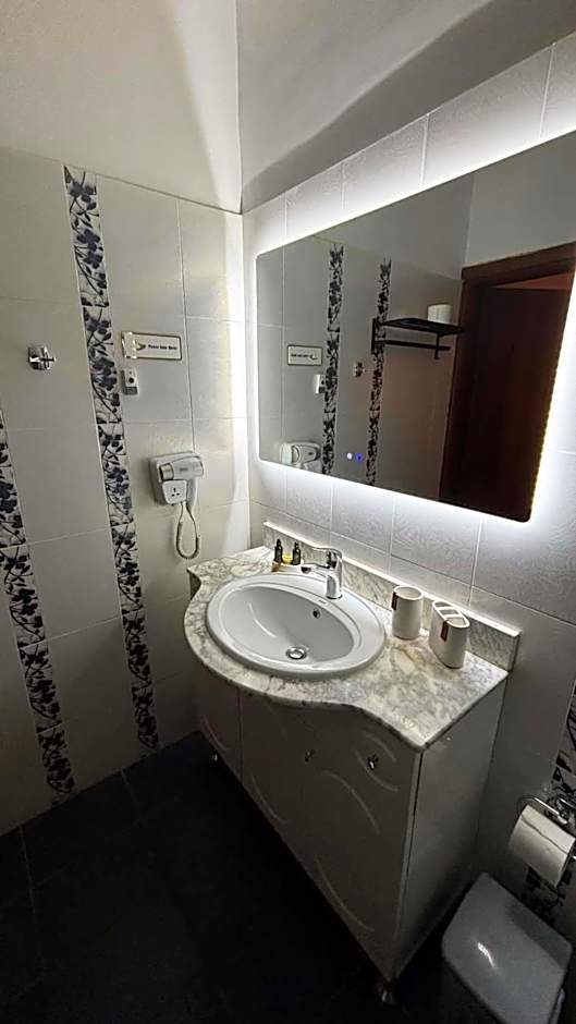 Nefeli Boutique Hotel