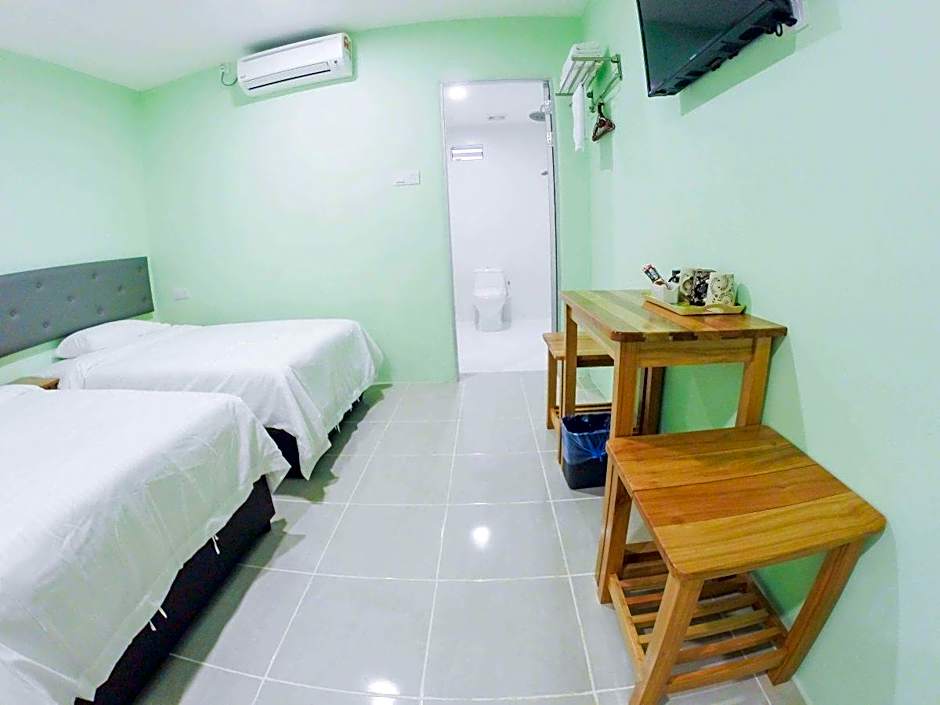 Angel Resthouse (Rumah Tumpangan Angel)