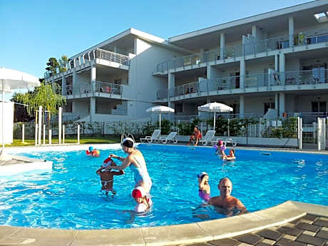 Myconos Deluxe D3 - Pineto Vacanza