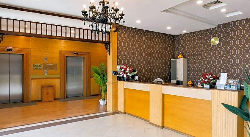 Palette - Kota Tinggi Mayres Hotel